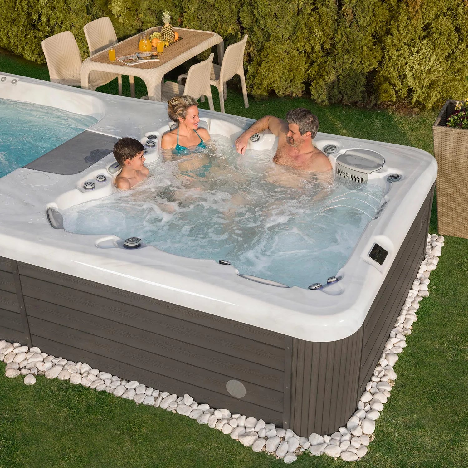 Swimspa Rio Grande Life W-Flow Wellis – Piscina de 6 Metros e Spa Independente