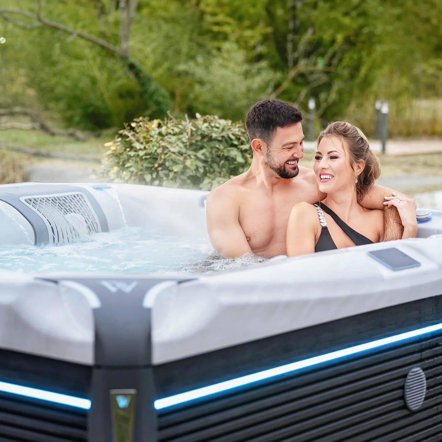 Spa Kilimanjaro Life Deluxe Wellis – Luxo Supremo com Som Aquasoul 4.1 e Wi-Fi